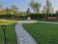 Vonkajšia záhrada v ubytovaní Etno Garden Exclusive Rooms