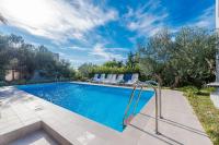 Bazén v ubytování Villa Sukošan - Adriatic Luxury Villas nebo v jeho okolí