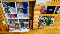 ゲストハウスにある図書室