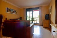 Televízia a/alebo spoločenská miestnosť v ubytovaní (SLE001) 3 Bedroom Golf Apartment