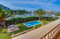 Bazén v ubytování Villa Puerto Alcudia - Lago Aran Berna nebo v jeho okolí