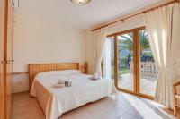 Postel nebo postele na pokoji v ubytování Villa Puerto Alcudia - Lago Aran Berna