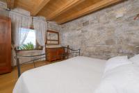 Posteľ alebo postele v izbe v ubytovaní Luxury Beachfront Villa Mare with private pool at the beach Orebic - Peljesac