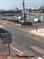 Gallery image of Chambres privées Calais Ferry-Port-Place d&#39;armes in Calais