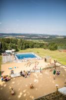Bazén v ubytování Hotel Monínec nebo v jeho okolí