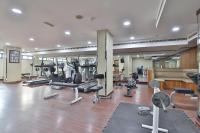 Fitness centrum a/nebo fitness zařízení v ubytování Landmark Summit Hotel