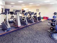 Fitness centrum a/nebo fitness zařízení v ubytování Mercure Maidstone Great Danes Hotel