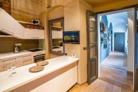 Kuchyň nebo kuchyňský kout v ubytování Mostecka Apartment