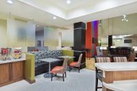 Staybridge Suites - Miami International Airport by IHGにあるシーティングエリア