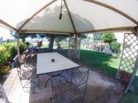 Patio alebo iná vonkajšia časť ubytovania Villa Enli