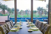 Bazén v ubytování Swiss Luxury Villas nebo v jeho okolí