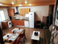 Kuchyň nebo kuchyňský kout v ubytování Casas rurales en Fanlo y Valle Vio