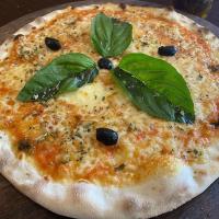 ホテルの敷地内または近くでの食事または食べ物
