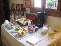 Jedlo v ubytovaní bed & breakfast alebo blízkom okolí