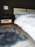 Posteľ alebo postele v izbe v ubytovaní Holiday Nest & parking