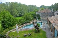 The swimming pool at or close to Fervenza Casa Grande & Restaurante