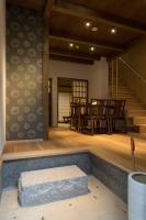 THE MACHIYA VILLA 三条しらかわ小路にあるシーティングエリア