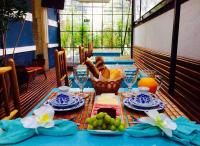 Φαγητό σε αυτό το πανδοχείο ή κάπου εκεί κοντά