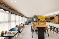 Jídlo v hotelu nebo okolí