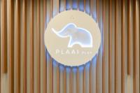 PLAAI Play Hotelに飾ってある許可証、賞状、看板またはその他の書類