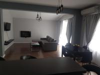 TV a/nebo společenská místnost v ubytování LUXURY SUITES