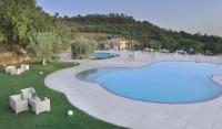 Bazén v ubytovaní Leano Agriresort alebo v jeho blízkosti