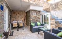 Balkón alebo terasa v ubytovaní Stone House Knez