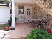 Patio alebo iná vonkajšia časť ubytovania Apartments Rale