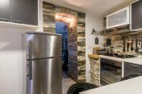Kuchyňa alebo kuchynka v ubytovaní Stone House Knez