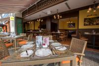 Restaurace v ubytování Broadway Hotel