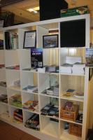 Klara Hostel Stockholmにあるテレビまたはエンターテインメントセンター