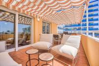 Posezení v ubytování Sur Suites Torremolinos