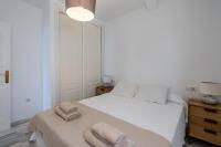 Postel nebo postele na pokoji v ubytování Sur Suites Torremolinos