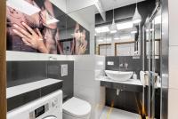Kúpeľňa v ubytovaní Good Day Apartments- private parking new town