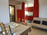 A kitchen or kitchenette at Finestrelle Pied à terre a Otranto