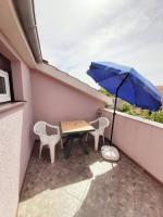 Balkón alebo terasa v ubytovaní Apartments Izabela Mužić-Fornarić Cres