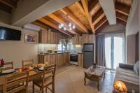 Kuchyňa alebo kuchynka v ubytovaní Nefeli seaview apartment