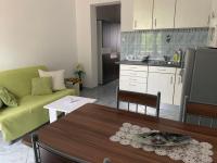 Kuchyň nebo kuchyňský kout v ubytování Apartmani Spomenka