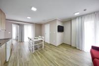 Televízia a/alebo spoločenská miestnosť v ubytovaní GBH Hotel-Apartamentos Caballito de Mar
