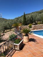 Basen w obiekcie Luxury Spanish Country House close to Granada & Sierra Nevada lub w pobliżu