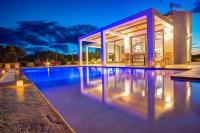 Bazén v ubytovaní Zante Prime Heated Pool Villas alebo v jeho blízkosti