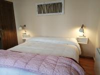 Posteľ alebo postele v izbe v ubytovaní nueva tienda de felipe apartamento LA TIENDA