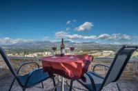 A general mountain view or a mountain view taken from A villát