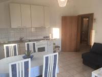 Kuchnia lub aneks kuchenny w obiekcie Apartments Maleo