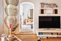 A television and/or entertainment centre at Borgo Marcena