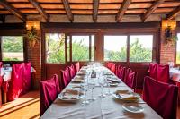 En restaurant eller et andet spisested på Mas Torrellas