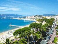 Vue g&eacute;n&eacute;rale sur la mer ou vue sur la mer prise depuis l&#39;appartement