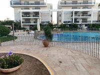 Der Swimmingpool an oder in der Nähe von Top Royal Eilat רויאל פארק