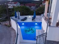 Bazén v ubytování Apartment Villa Octopus nebo v jeho okolí