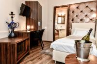 Posteľ alebo postele v izbe v ubytovaní Simbad Hotel & Bar Superior